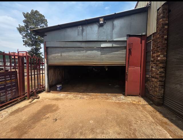 400M² WAREHOUSE TO LET IN ALRODE SOUTH